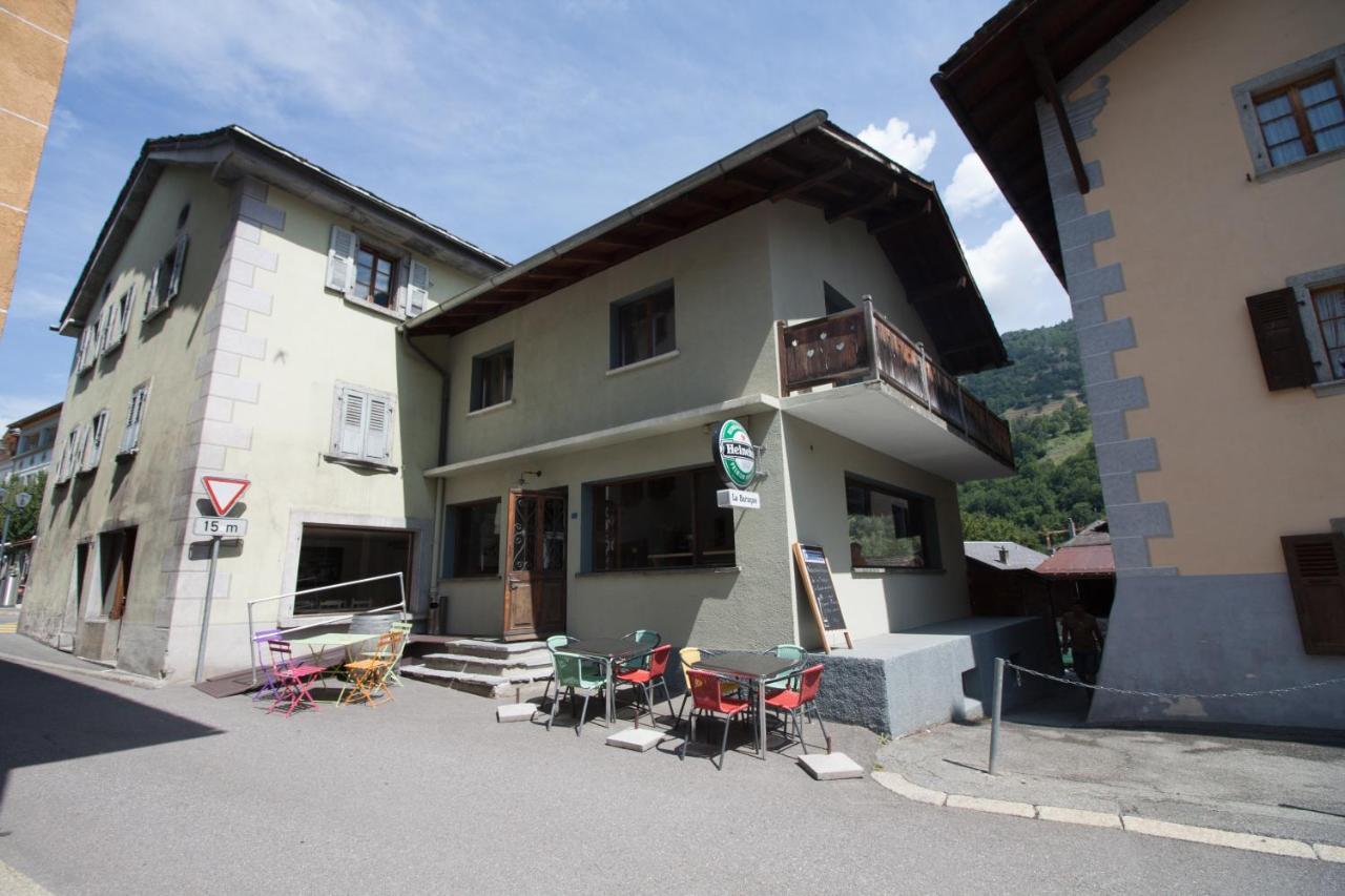 La Baraka Hostel Bagnes Exterior photo